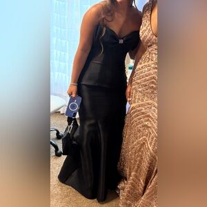 Elegant Black Strapless Gown